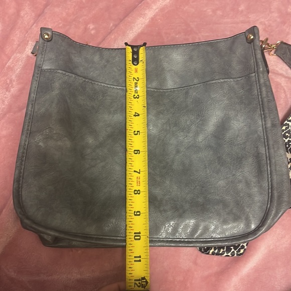 Boutique guitar strap purse - Picture 8 of 13